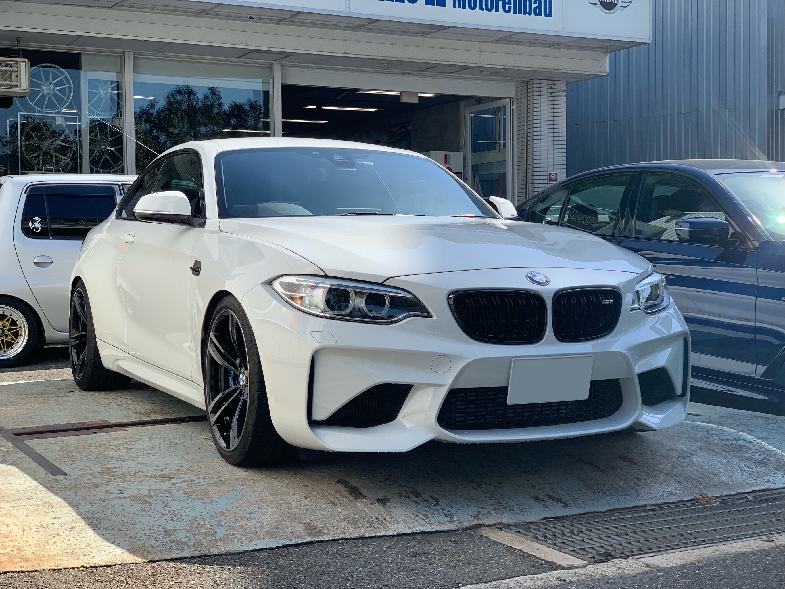 F87 M2にFTP Charge＆Boostパイプ取り付け！ - ALLZU Motorenbau