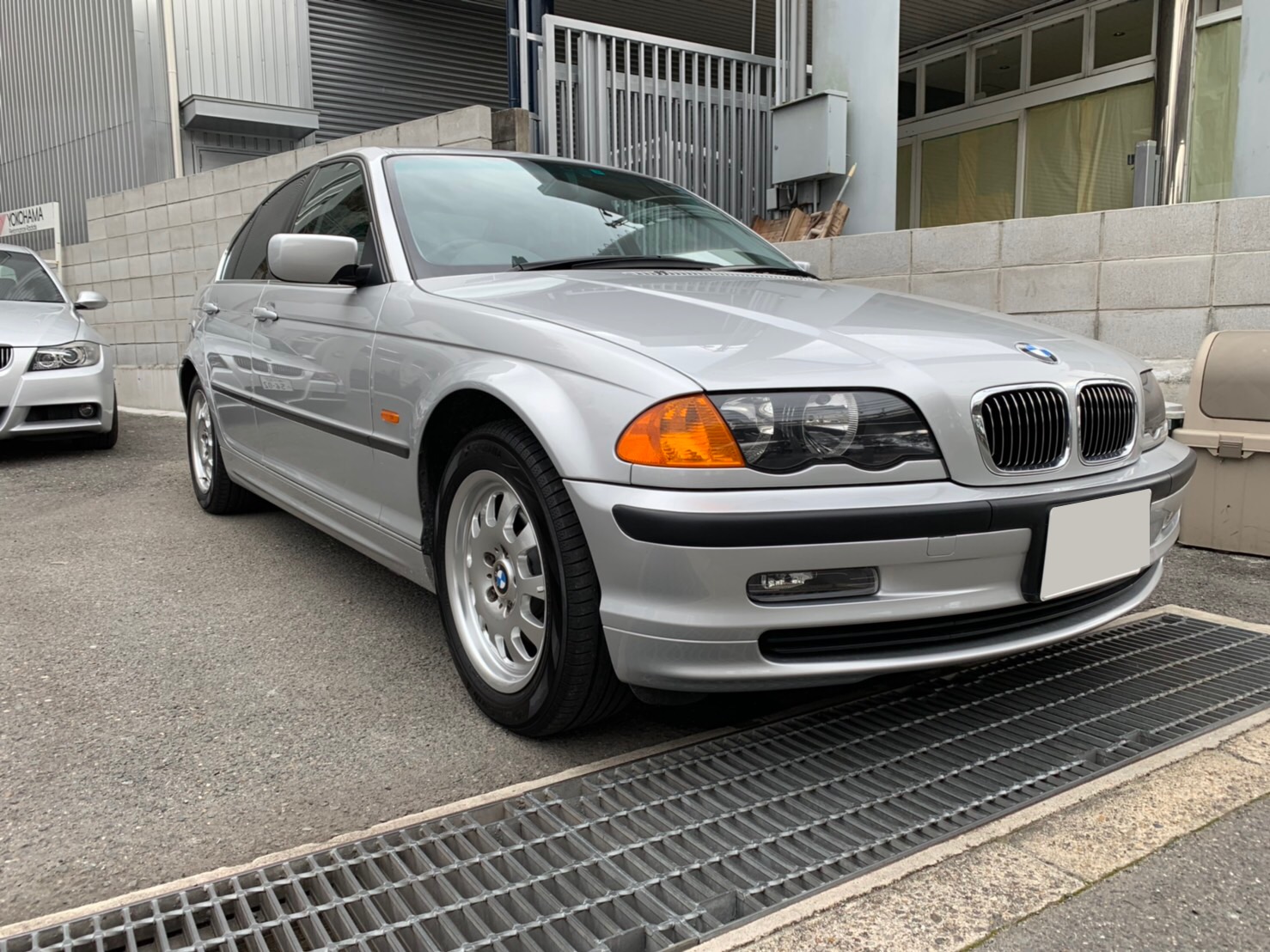 E46 320i SACHS リペアキットセット取付！ - ALLZU Motorenbau