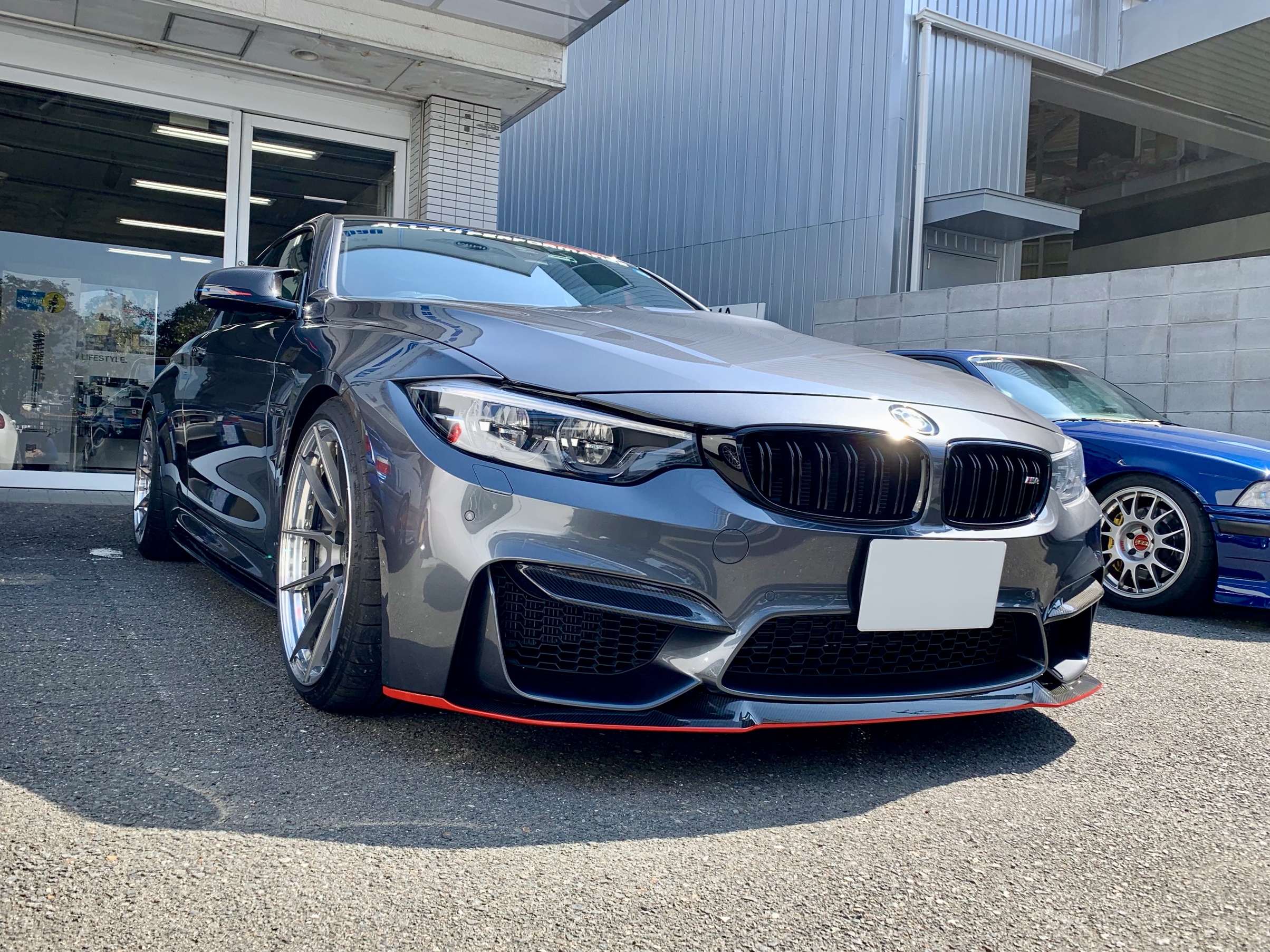 F82 M4 Competition LCI M4にCSリップ、end.cc ﾀﾞｸﾄｽﾌﾟﾘｯﾀｰ