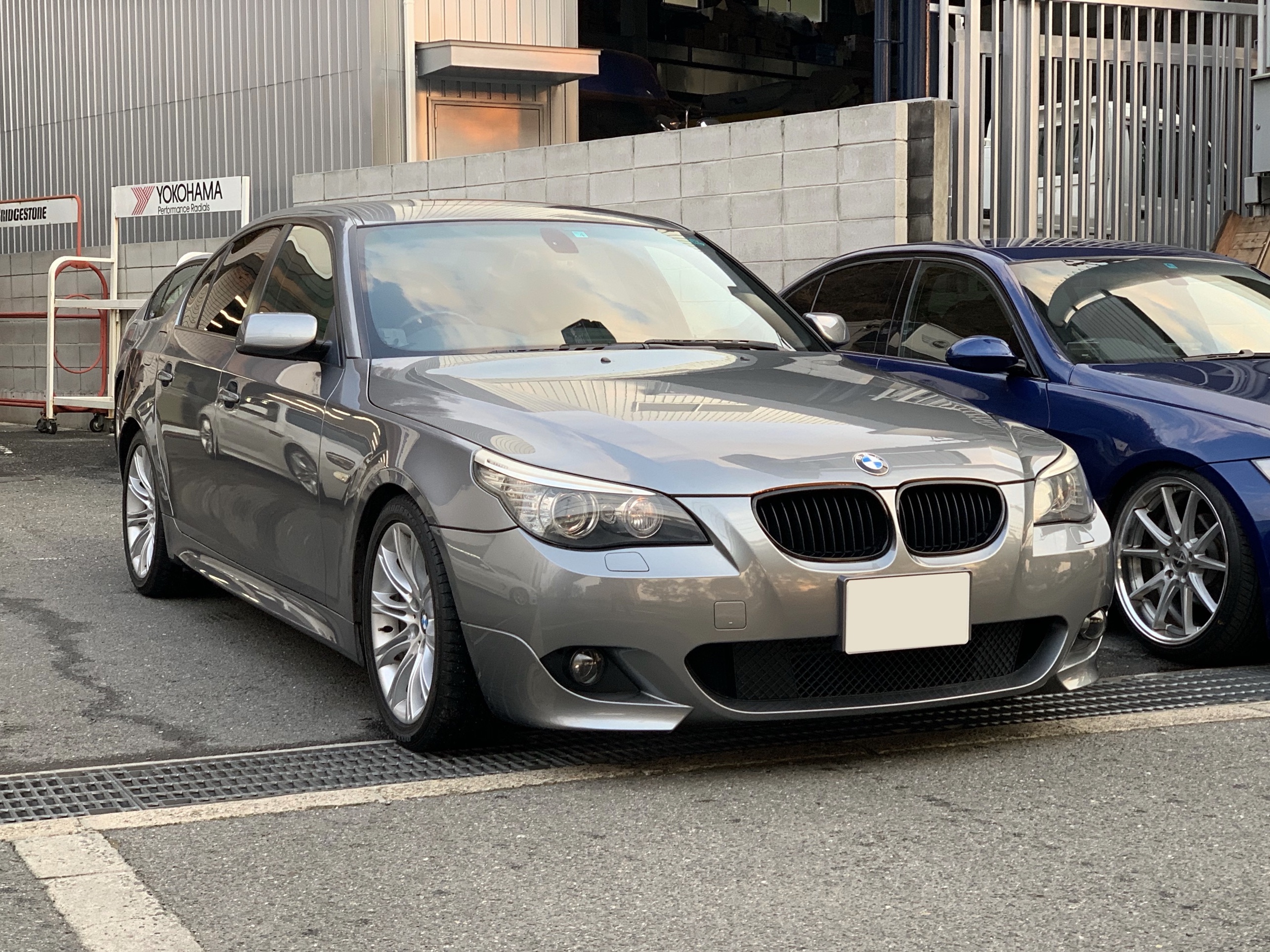 E60 525i Msport LCI 車検整備、ｶﾞｲﾄﾞｱｰﾑ＆ｺﾝﾄﾛｰﾙｱｰﾑのブーツ交換。 - ALLZU Motorenbau :  アルツモトーレンバウ