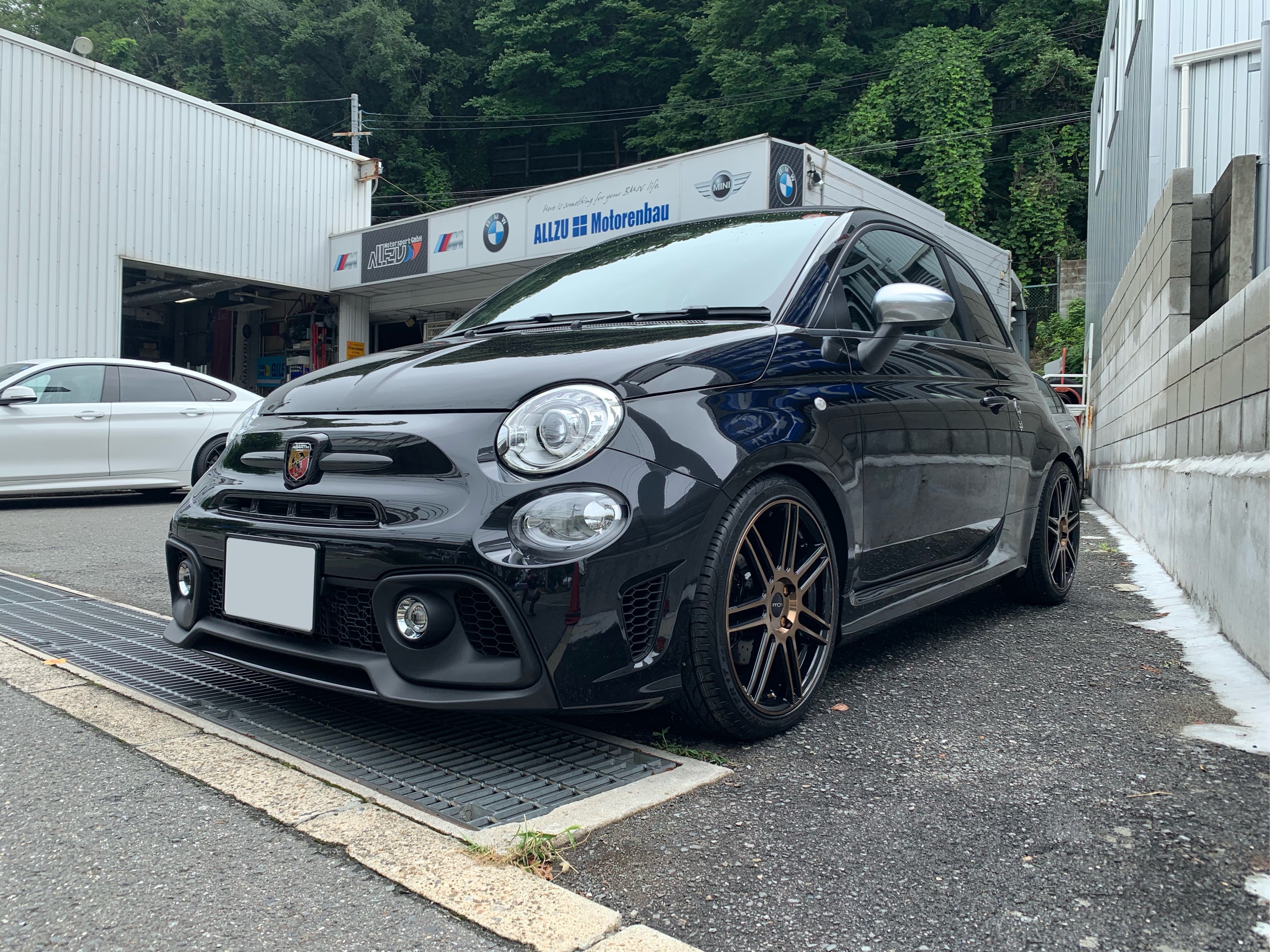 アルツブログ番外編 ABARTH 595CにAKRAPOVIC,Eibach,RECAROなど - ALLZU Motorenbau :  アルツモトーレンバウ