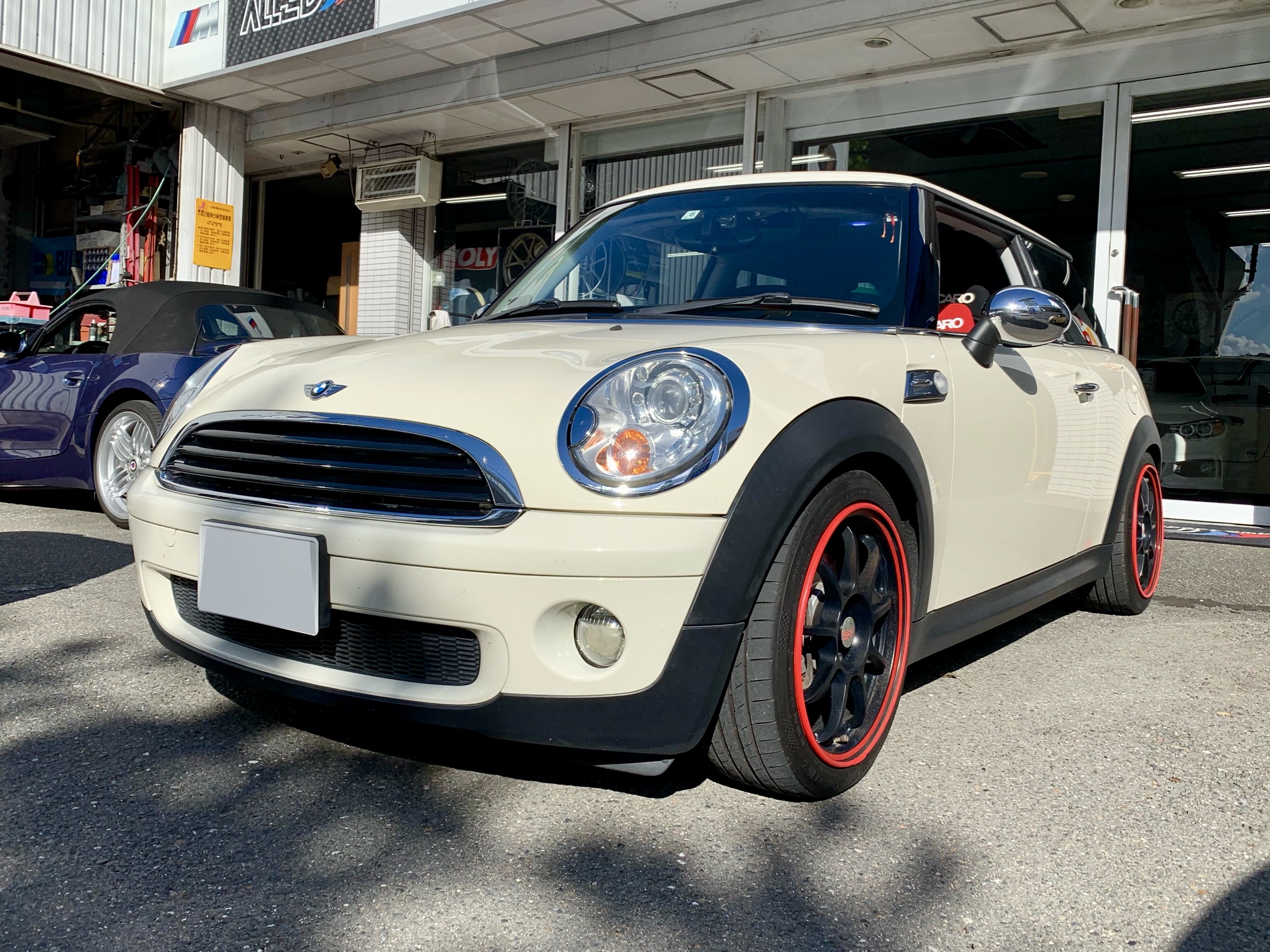 R56 ONEにワンオフルーフナビ取付ステー - ALLZU Motorenbau : アルツモトーレンバウ