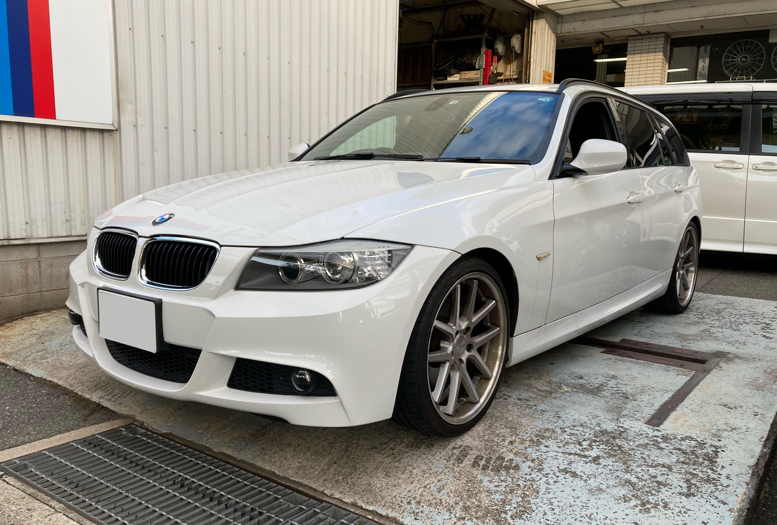 E90 320i Msport LCI DSモード不良修理。 - ALLZU Motorenbau : アルツ