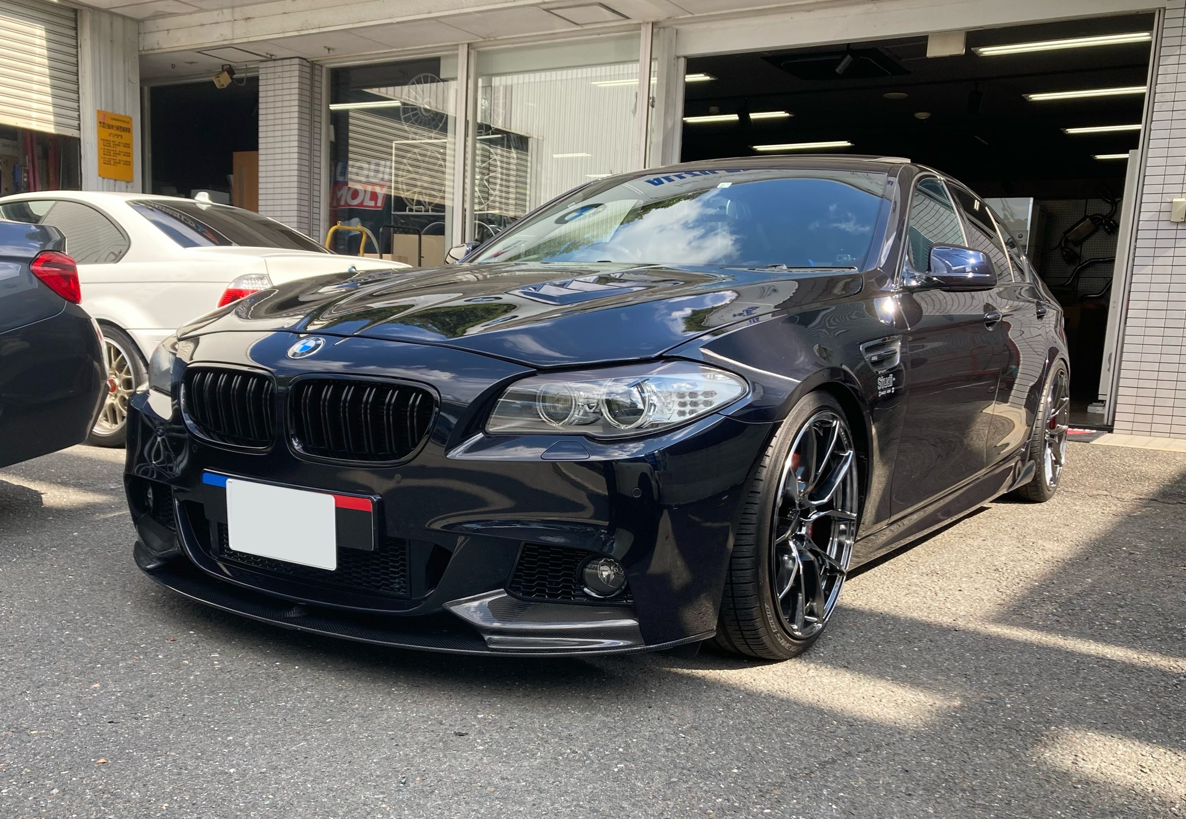 F10 528i Msport エキセントリックシャフトセンサー交換、オルタネーター交換、バッテリー交換 - ALLZU Motorenbau :  アルツモトーレンバウ