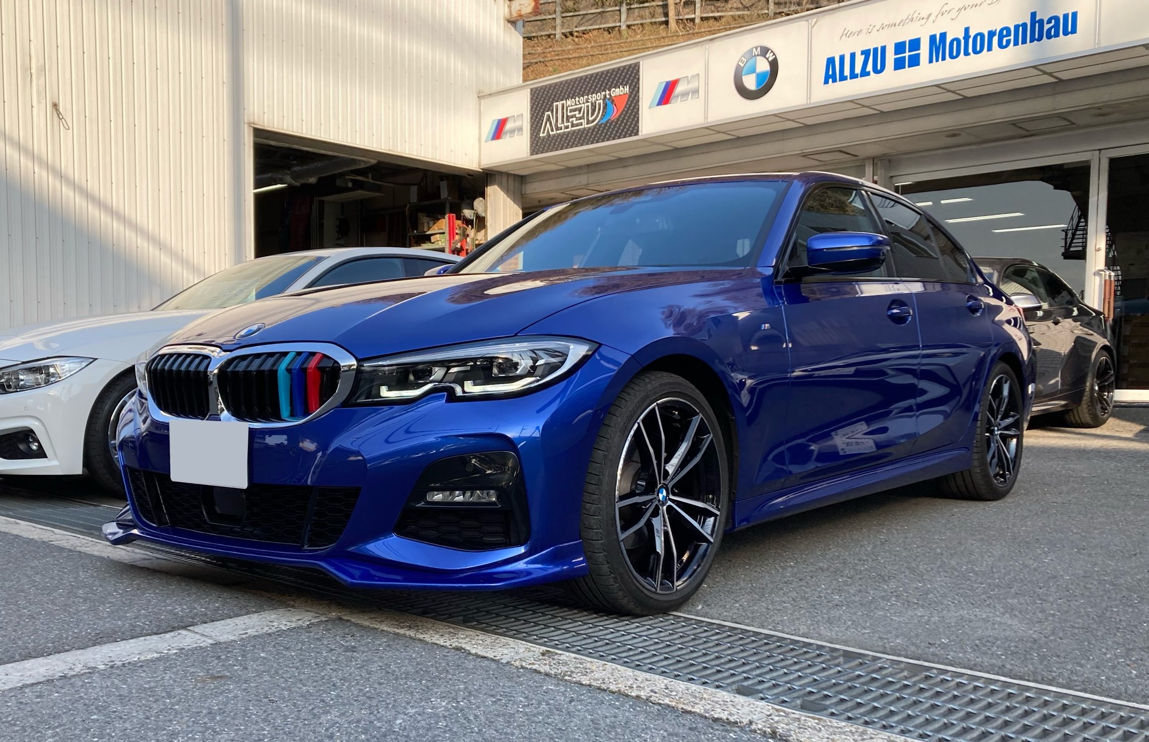 G20 320i Msport に end.ccスポイラー&AUTOTECKNIC CARBON