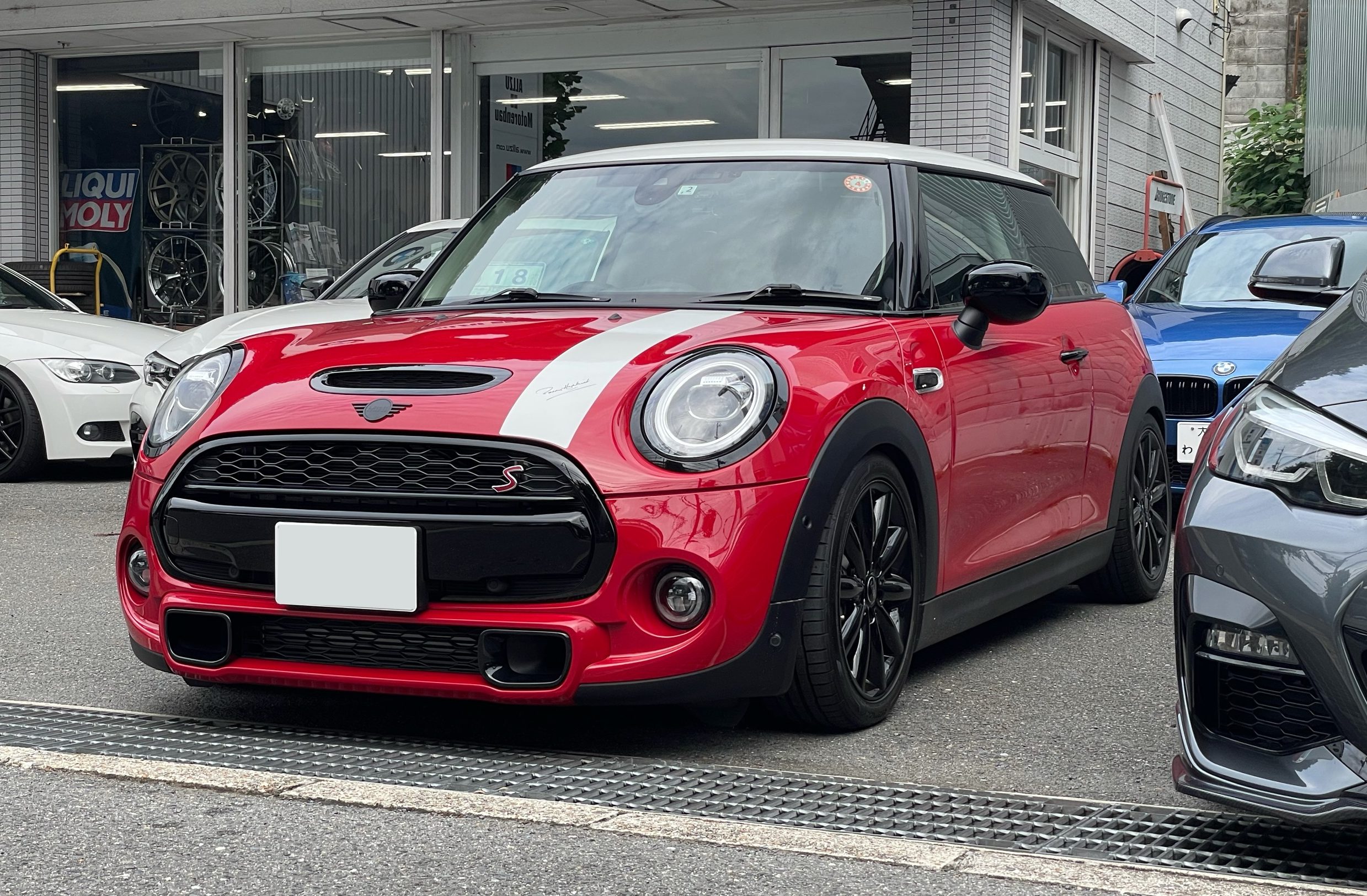 F56 COOPER S LCI に BREX Around Reco BCC360、LEDリアワイパーホール