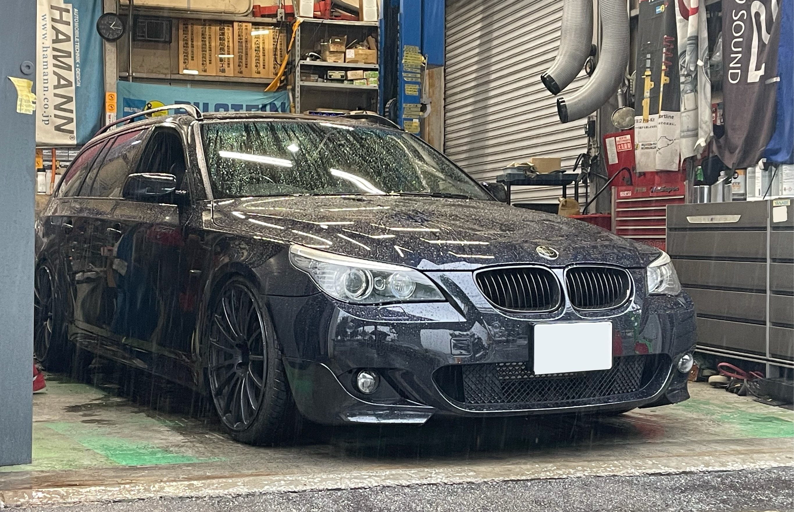 E61 530i Msport ガイドアーム、コントロールアームブーツ交換