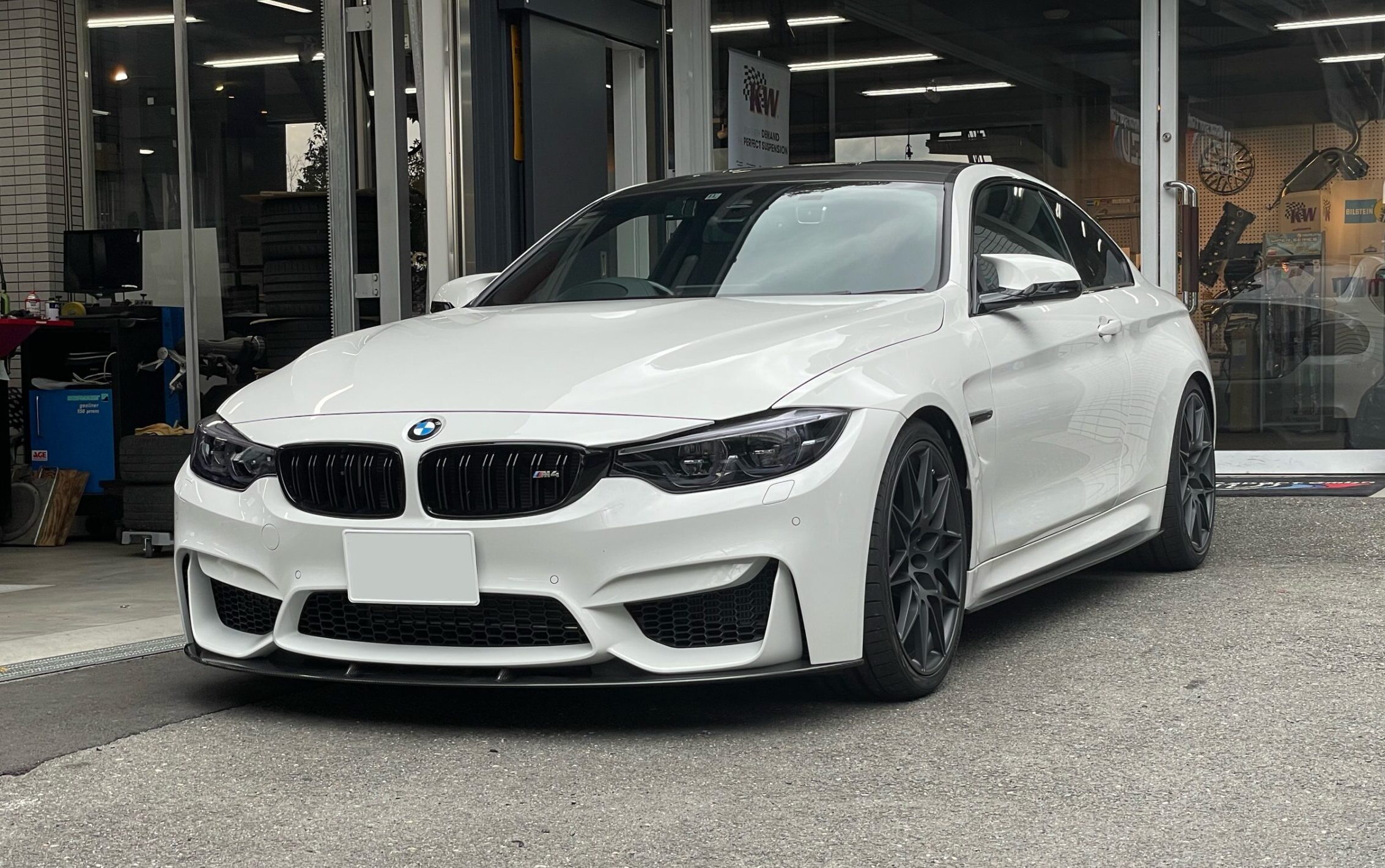 祝‼ご納車‼F82 M4 Competition。追加整備でMSS,3DDesign