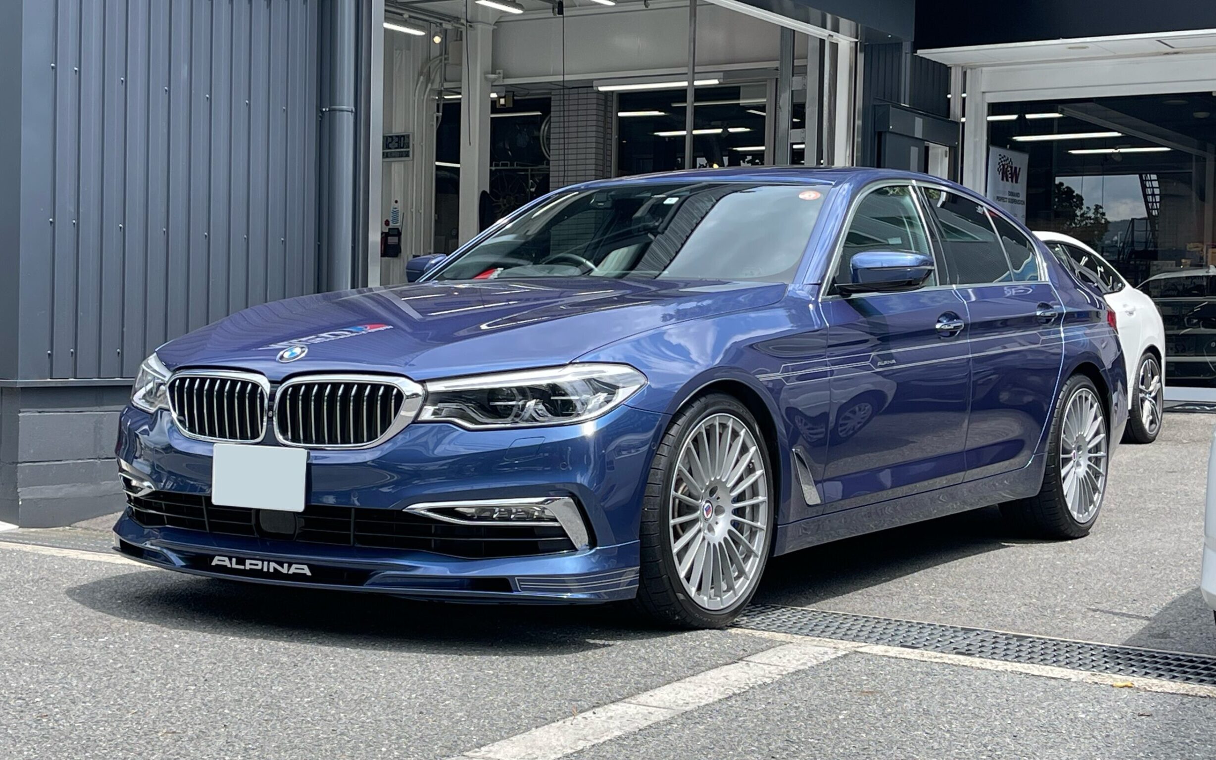 ALPINA G30 B5 BITURBO 基本のメンテは大切です！ - ALLZU Motorenbau