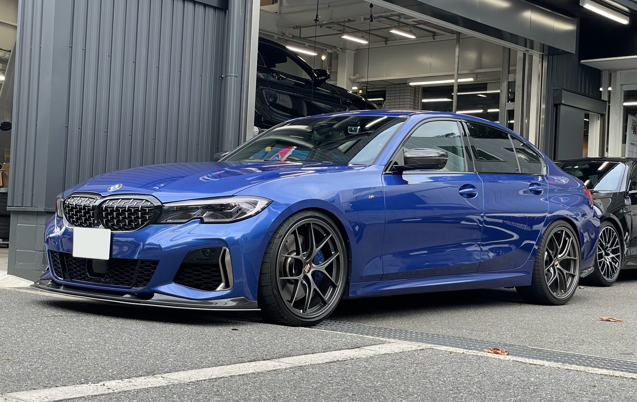 G20 M340i に ARMYTRIXマフラー - ALLZU Motorenbau : アルツ