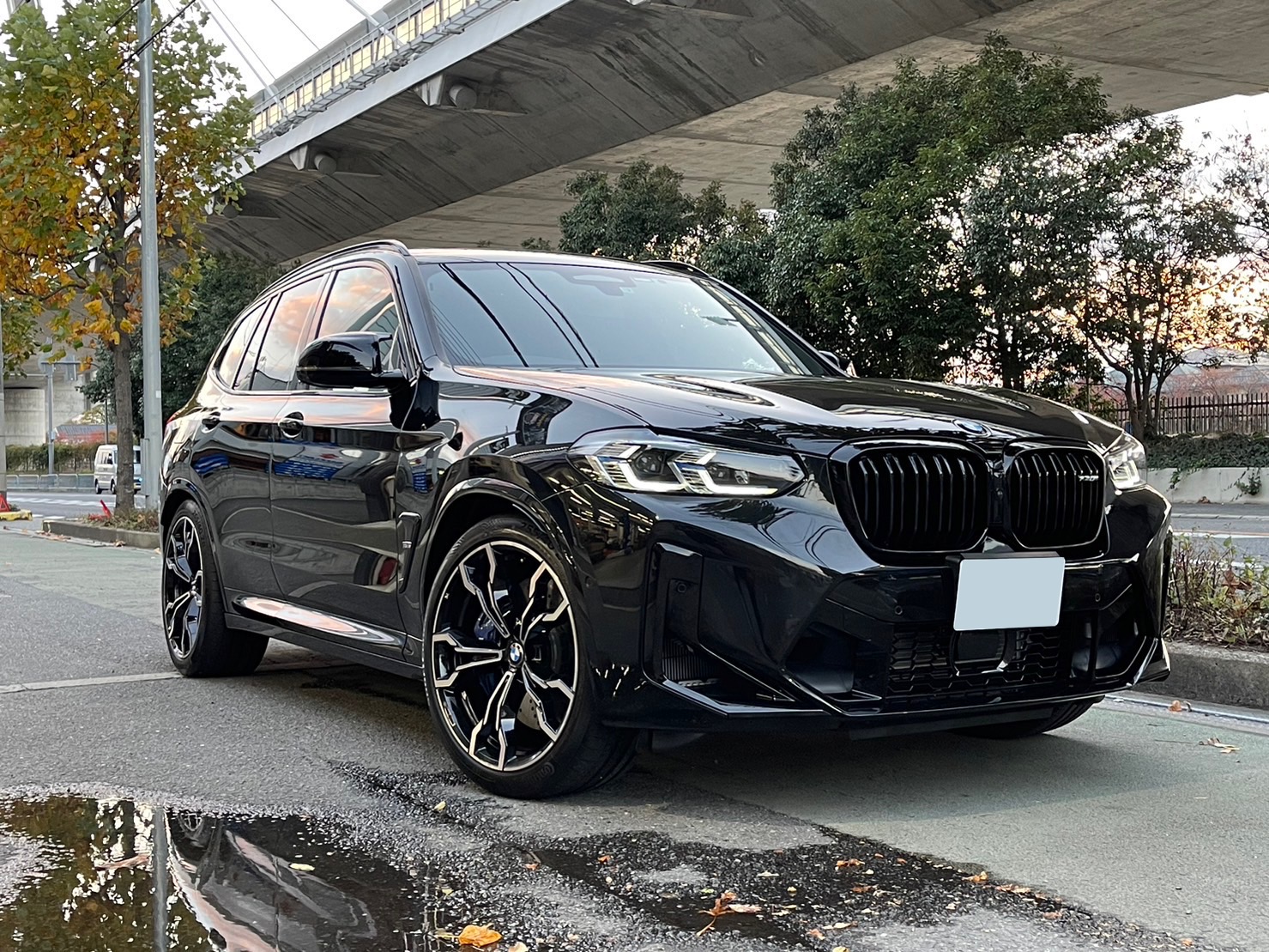 F97 X3M Competition に MSS Urban Fully Adjustable。 ALLZU Motorenbau