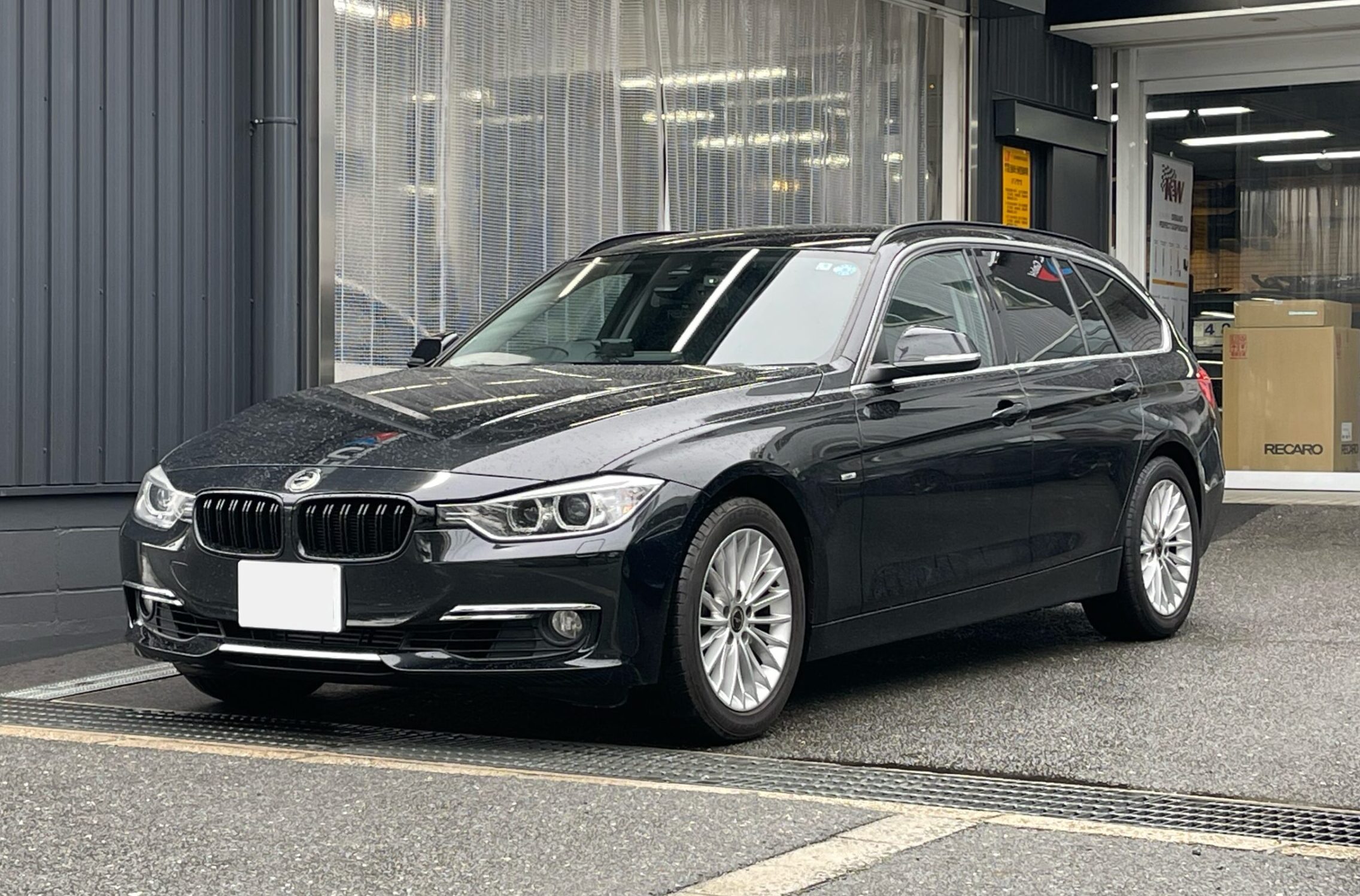 F31 320i LuxuryにSACHS 足回りフルリフレッシュで新車のような乗り