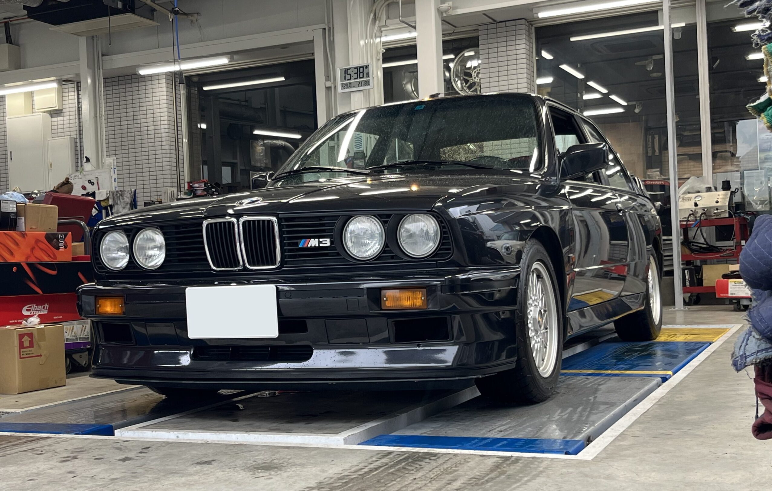 E30 M3 に Super Sprint Exhaust！ - ALLZU Motorenbau : アルツ