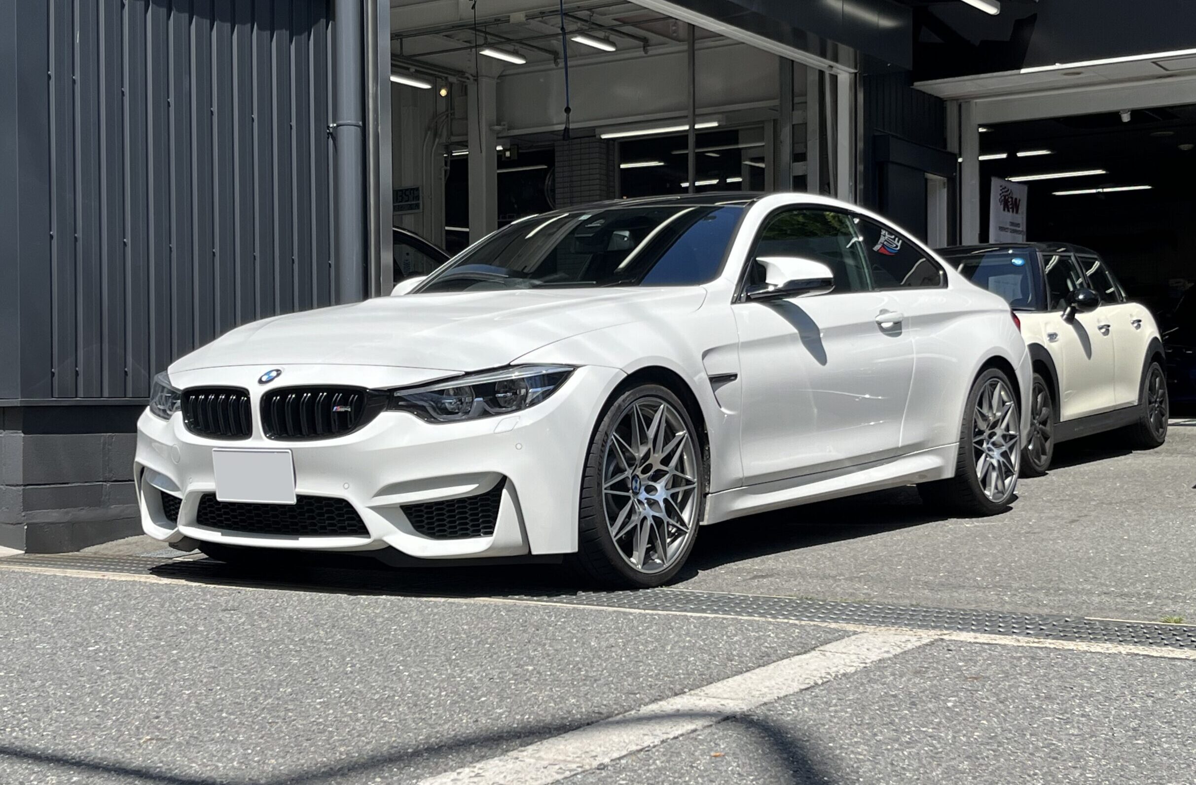 BMW F82 M4 等長センターパイプ取り付け！ | POLE POSITION