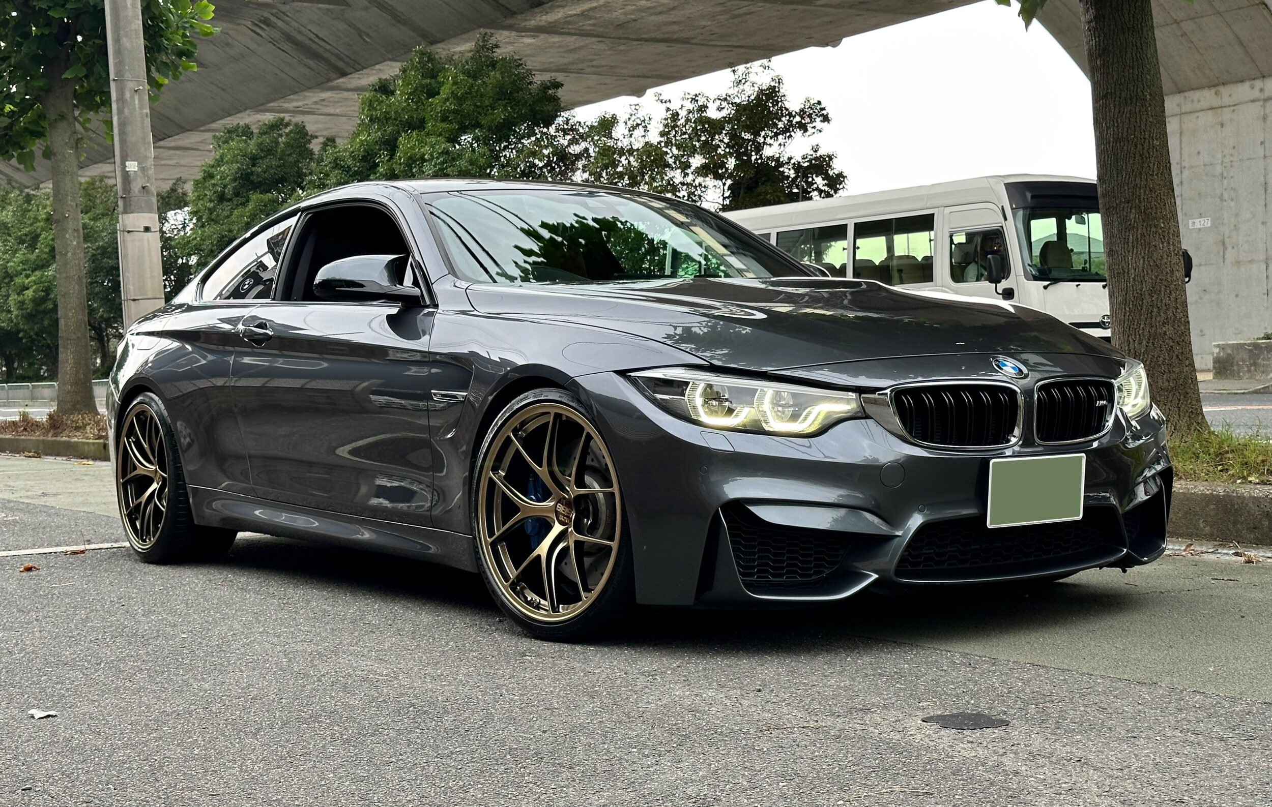 F82 M4 LCI に BBS RI-D Diamond Gold × Michelin Pilot Sport 4S 