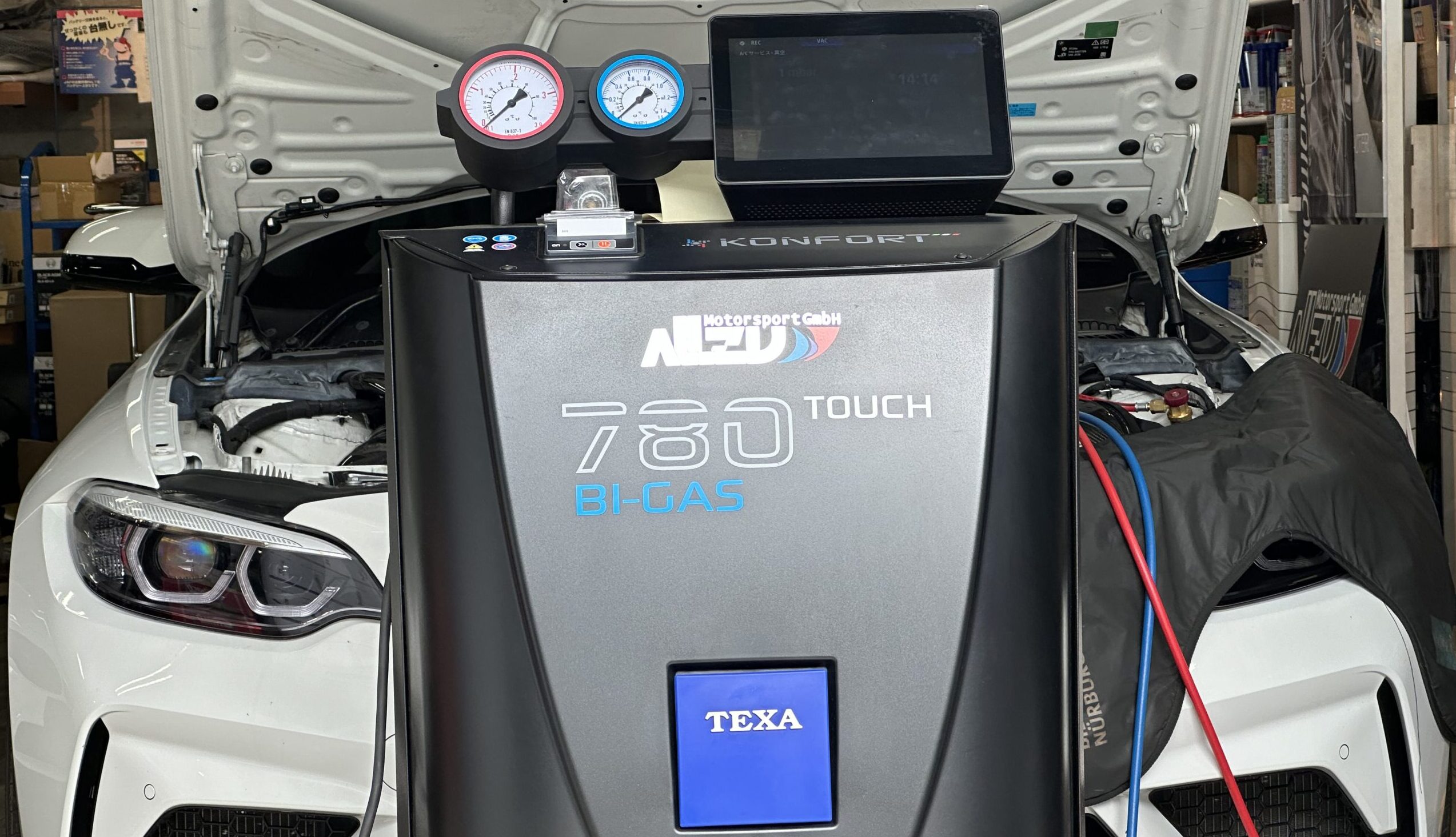  F87 M2 エアコンパネル F87 M2 Competition に キャンペーンのエアコンフルメンテナンスを早速