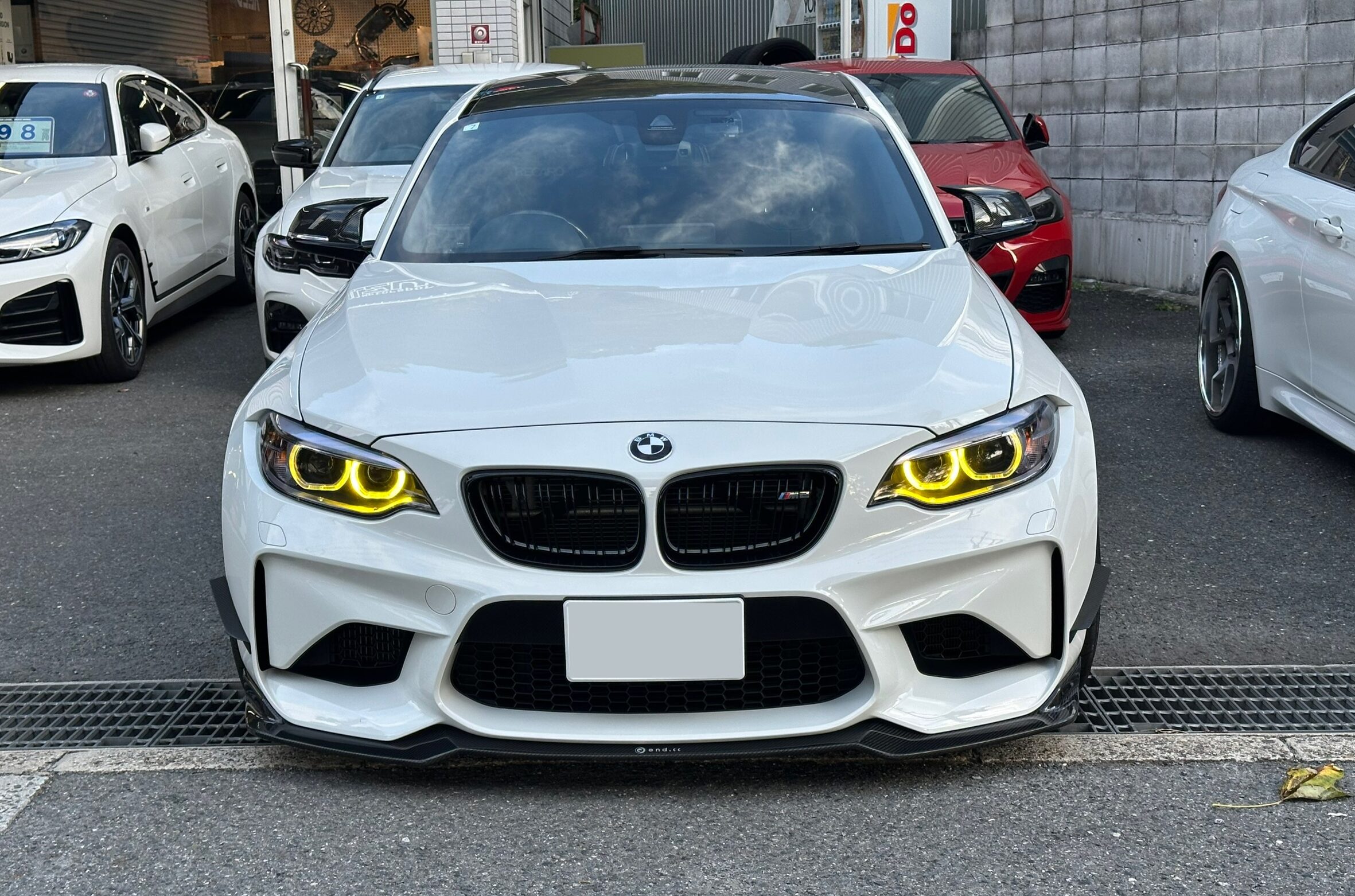 F87 M2 に イエローデイライトモジュール！レーシーでカッコよいです
