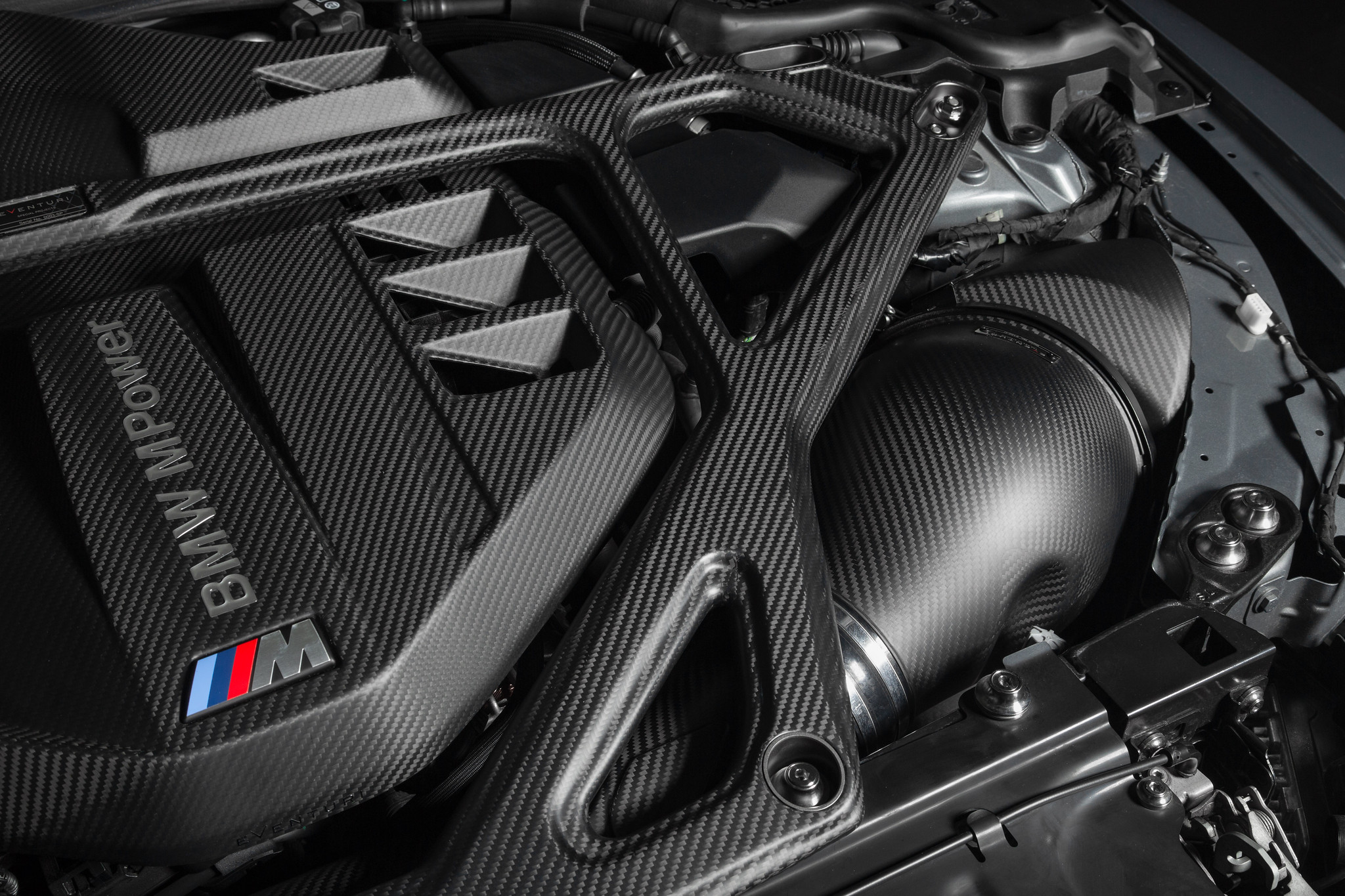 これは渋い！EVENTURI BMW G8X M2 M3 M4 Strut Brace！ - ALLZU Motorenbau : アルツモト ...